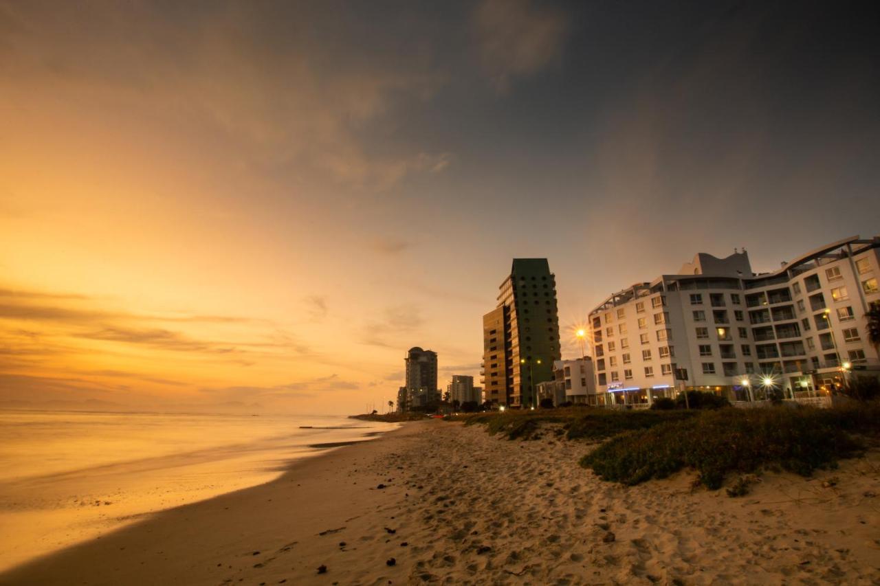 Ocean Breeze Hotel Strand Exteriér fotografie