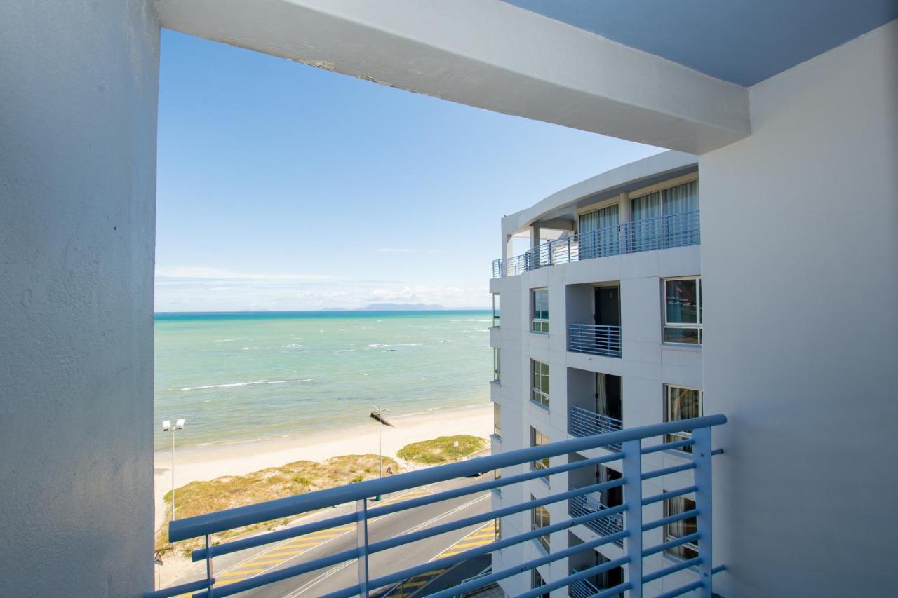 Ocean Breeze Hotel Strand Exteriér fotografie