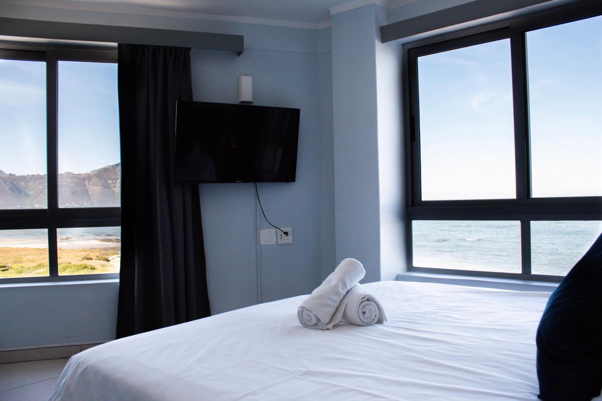 Ocean Breeze Hotel Strand Exteriér fotografie
